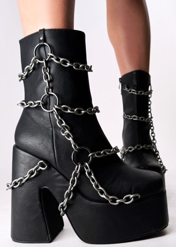 GOLFITO 05 Locked Down Black Platform Boots - Image 2