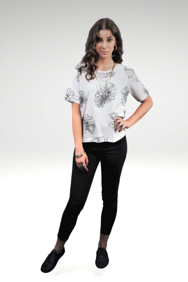 BLOSSOM FLORAL PRINT TEE - Image 7