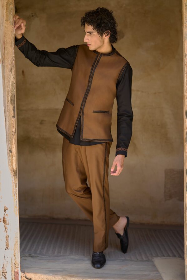 Border Embroidered Bandi and Pant Set