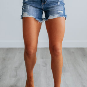 Carlie Risen Shorts - Medium Wash