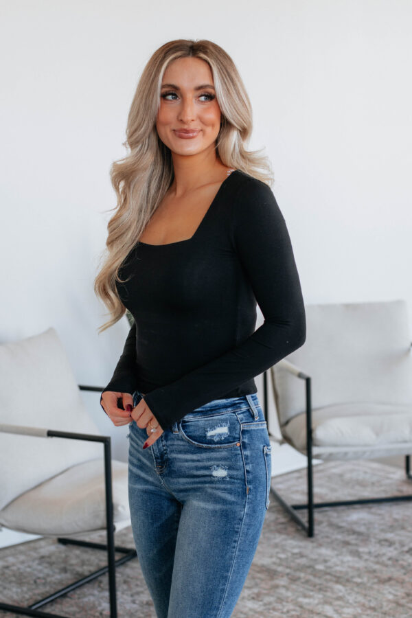Collyns Basic Top - Black - Image 3