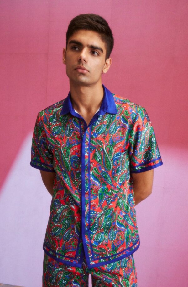 Paisley Border Shirt - Image 11