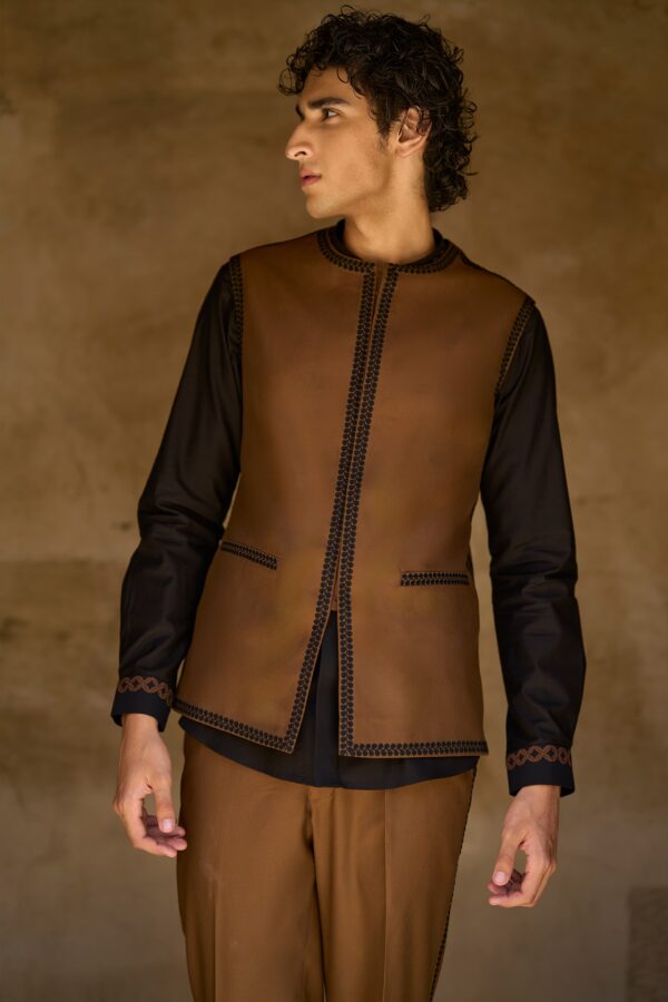 Border Embroidered Bandi, Shirt and Pant - Image 20