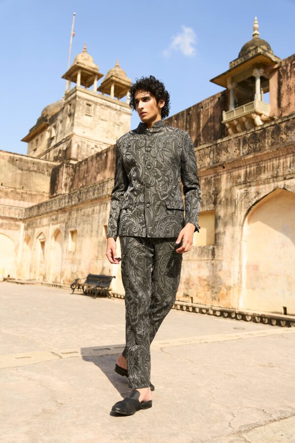 Paisley Suit - Image 2