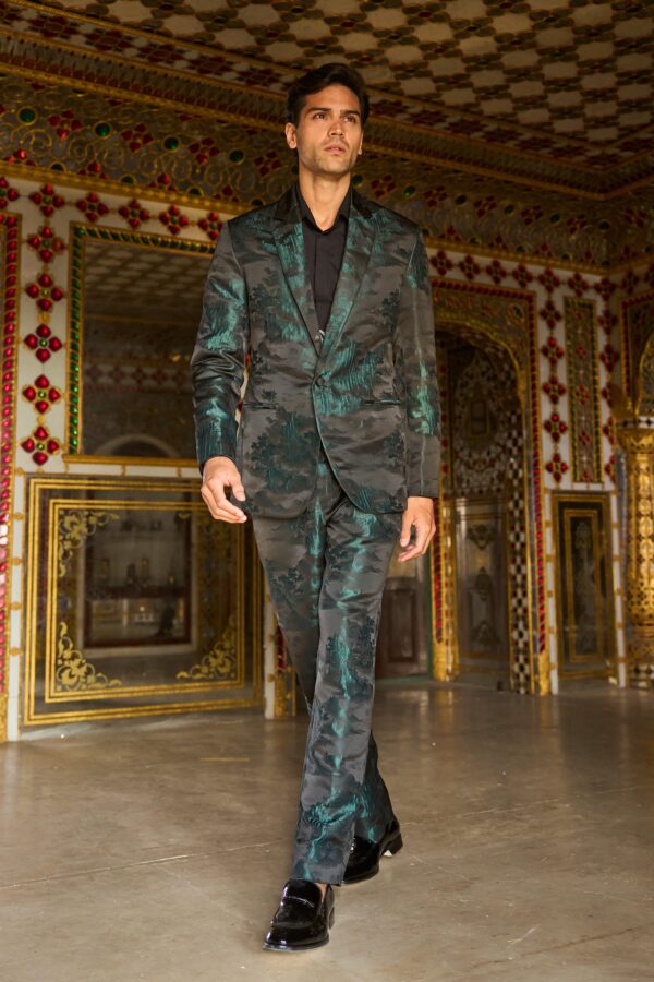 Textured Jacquard Pant