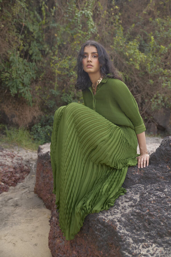 Green Pleated Shirt - Image 9