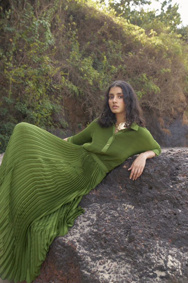 Green Pleated Shirt - Image 19