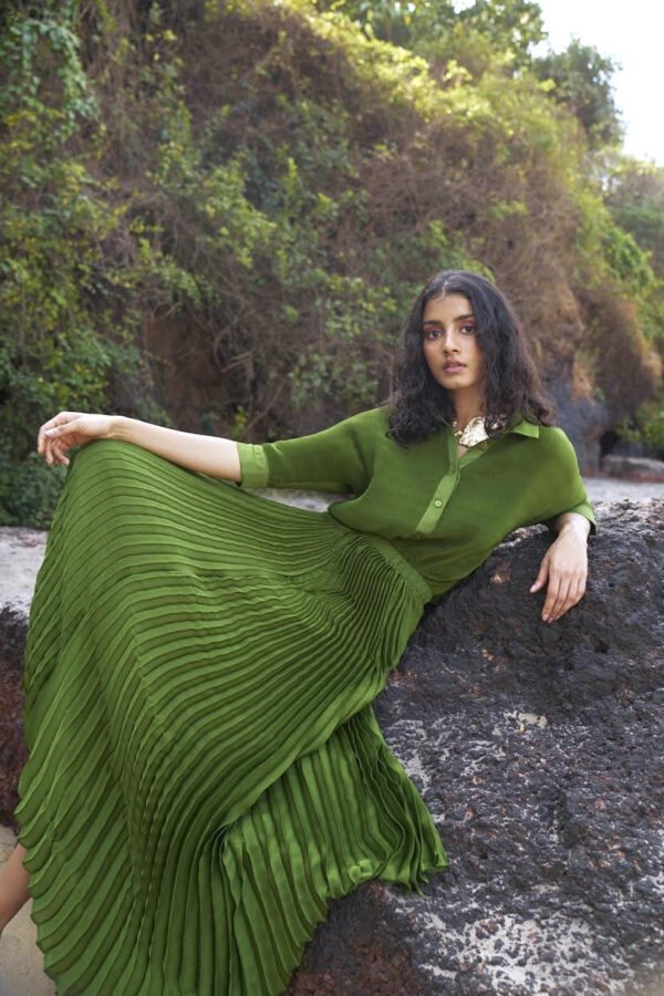 Green Pleated Shirt - Image 21