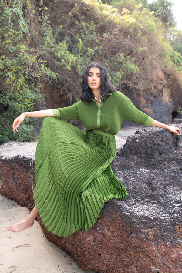 Green Pleated Shirt - Image 23
