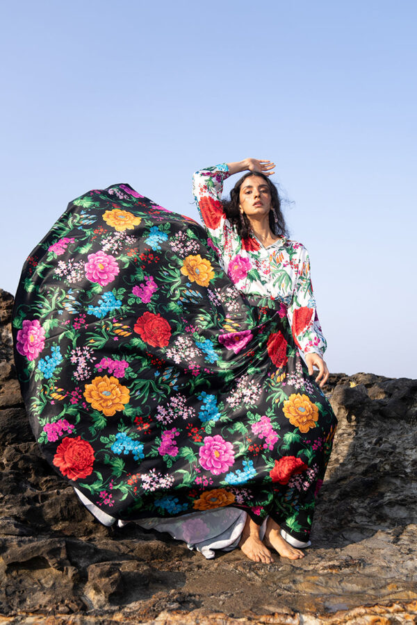 Printed White Blouse - Image 26