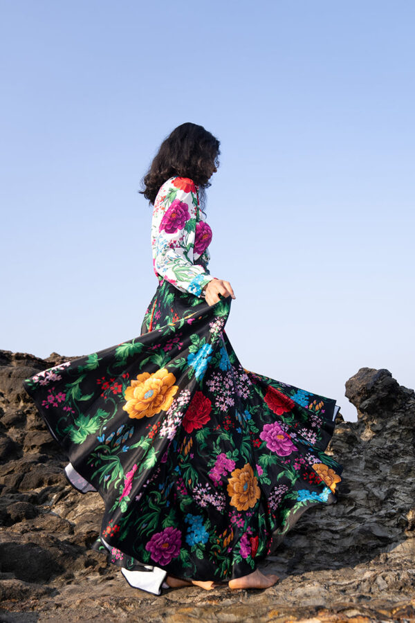Floral Printed Maxi Skirt Set - Image 31