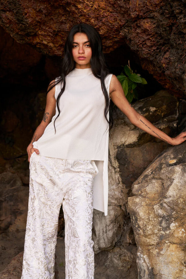 Pleated High/Low Top