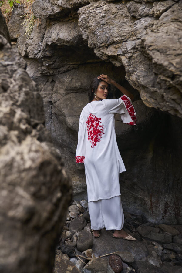 Longline Placement Embroidered Set - Image 19