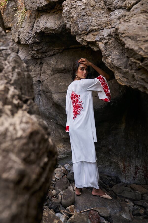 Longline Placement Embroidered Set - Image 14