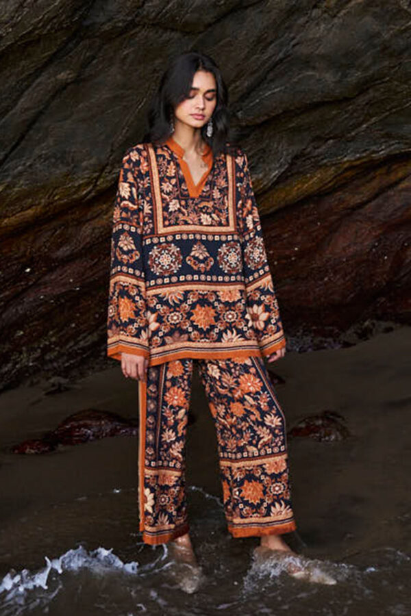 Earth Toned Printed Top - Image 4