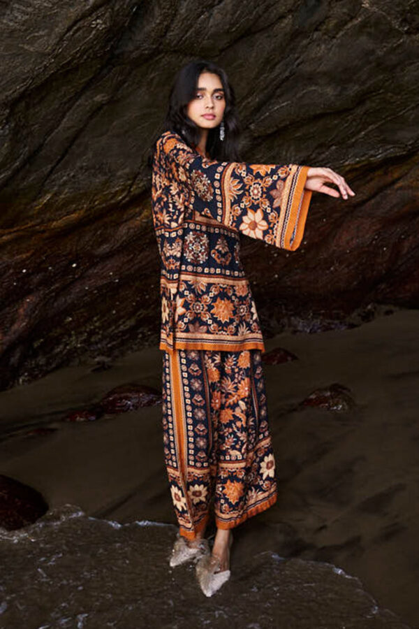 Earth Toned Printed Top - Image 7