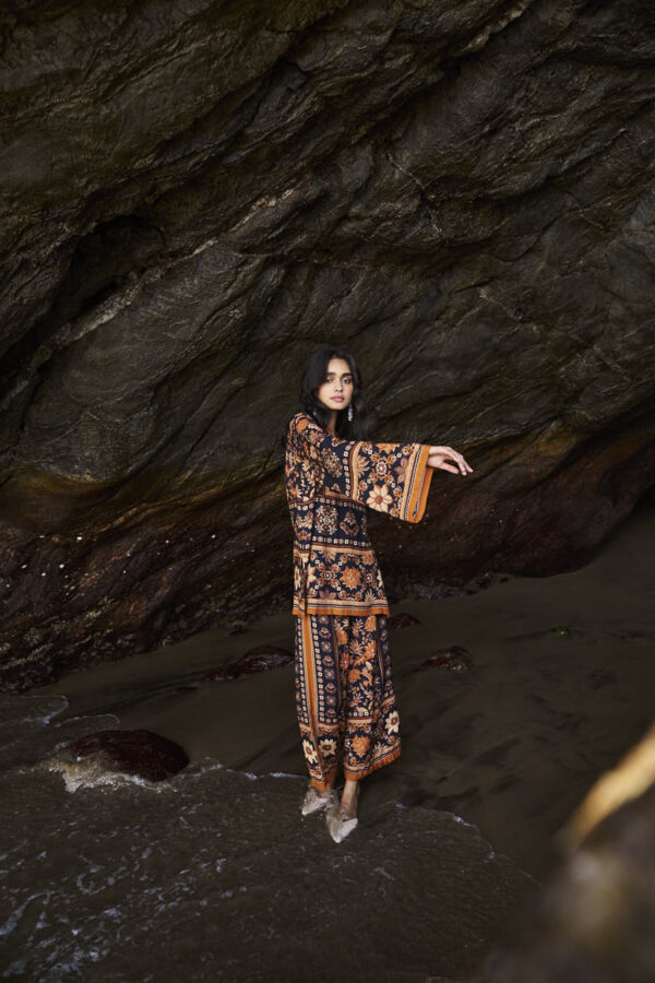 Earth Toned Printed Set - Image 12