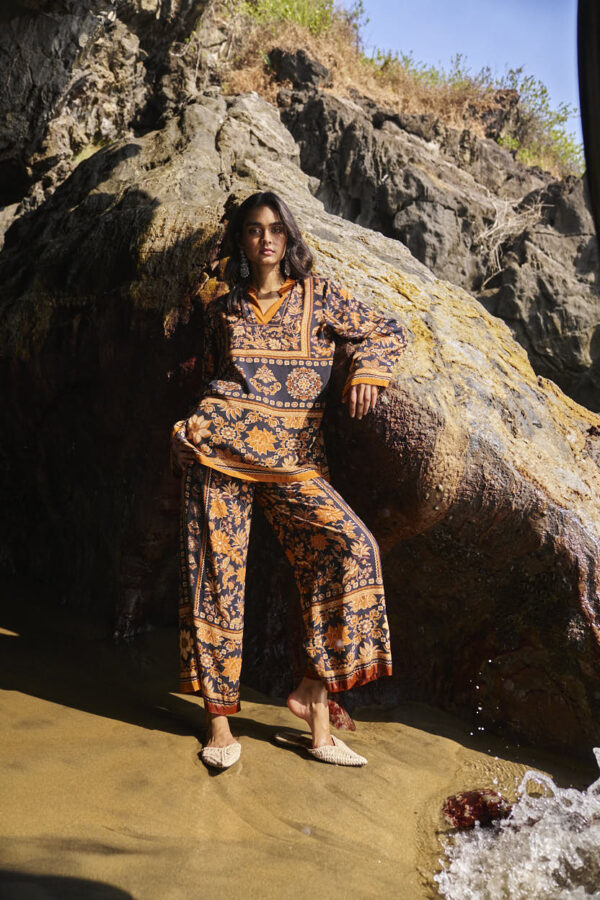 Earth Toned Printed Set - Image 15