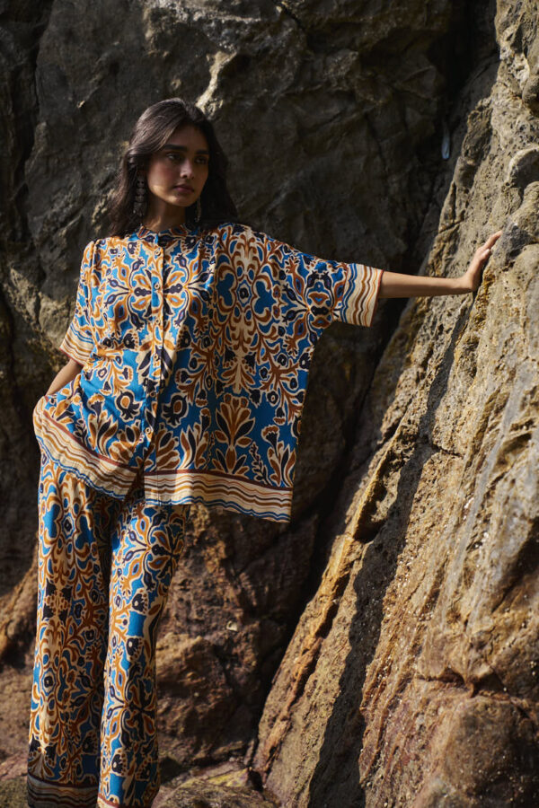 Abstract Floral Printed Top - Image 14