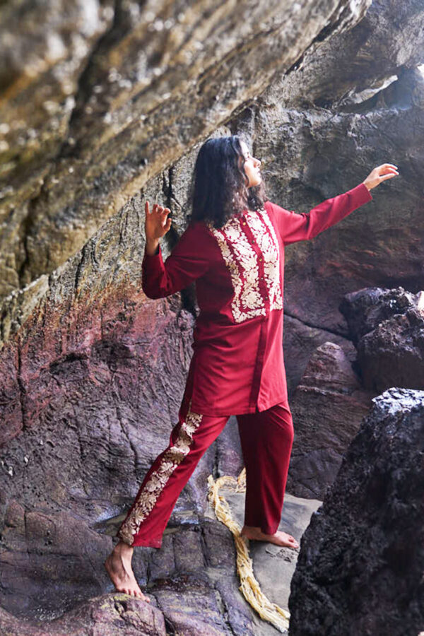 Floral Embroidered Long Shirt - Image 15