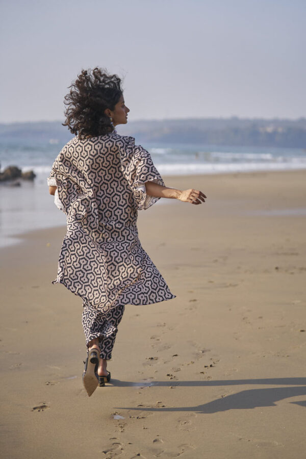 High/Low Printed Pant Set - Image 26