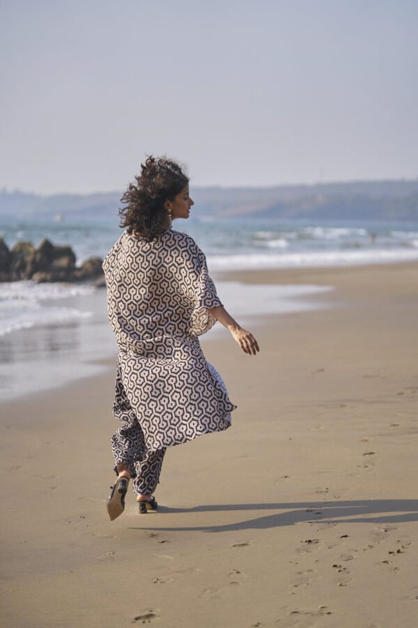 High/Low Printed Pant Set - Image 27