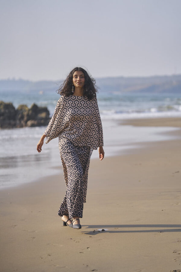 High/Low Printed Pant Set - Image 7