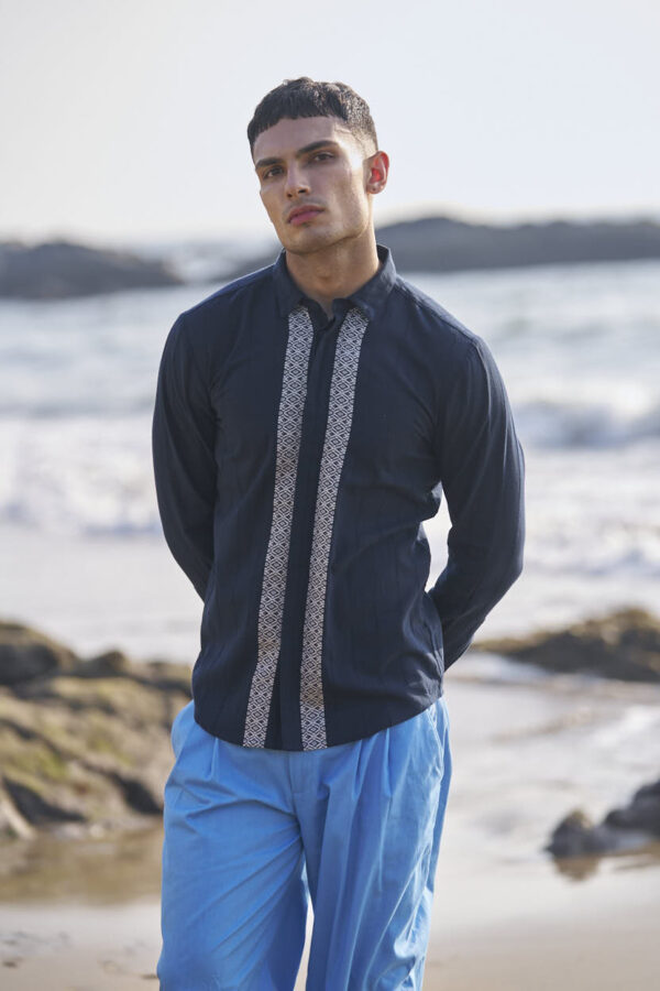 Front & Back Border Shirt - Image 18