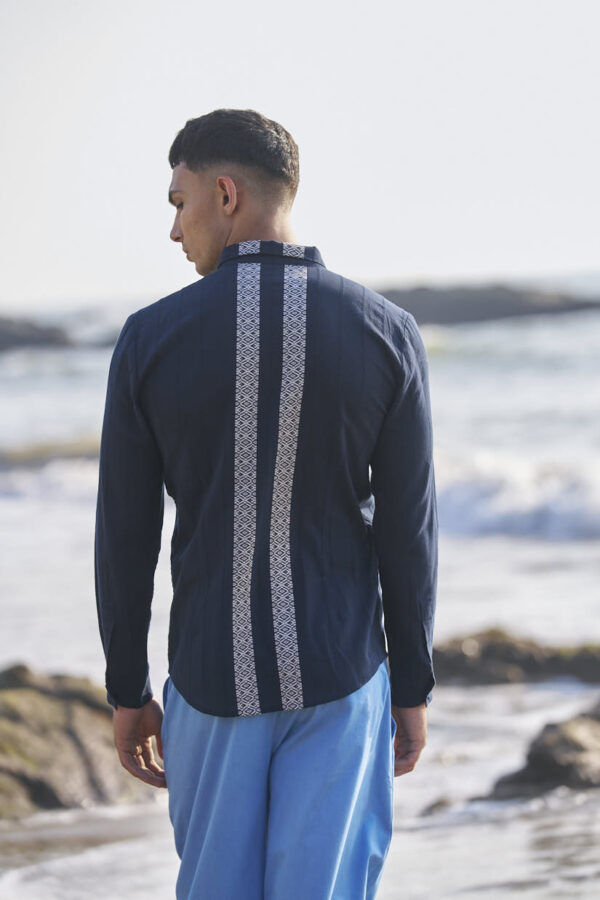Front & Back Border Shirt - Image 4