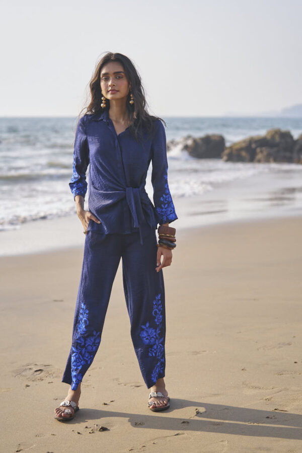 Side Tie Embroidered Cuff Shirt - Image 21