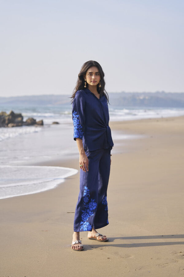 Side Tie Embroidered Cuff Shirt - Image 22