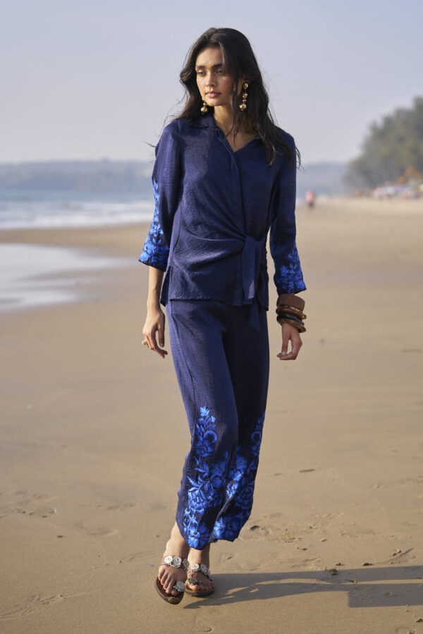 Side Tie Embroidered Cuff Set - Image 20