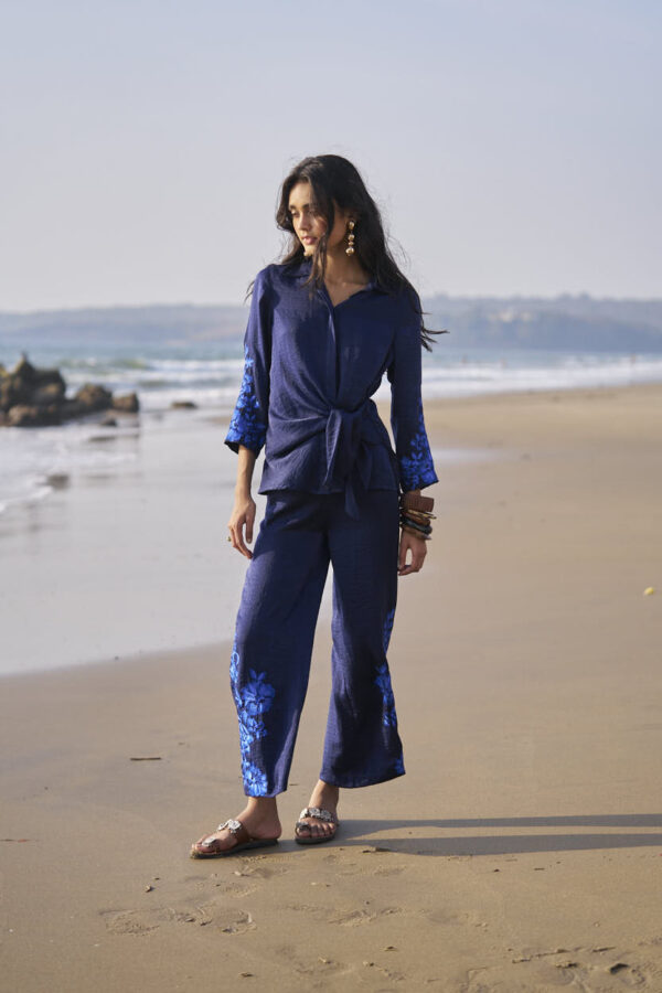 Side Tie Embroidered Cuff Shirt - Image 6