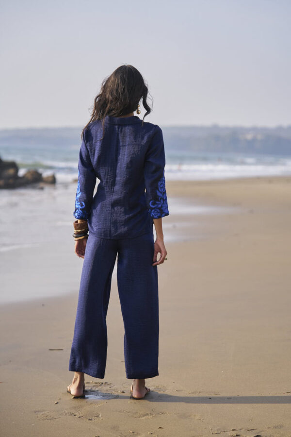 Side Tie Embroidered Cuff Shirt - Image 5