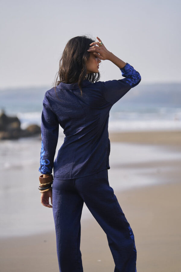 Side Tie Embroidered Cuff Shirt - Image 4