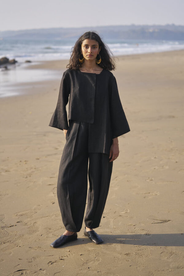 Inverted Pleat Linen Pant - Image 7