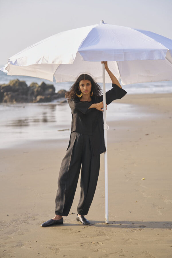 Inverted Pleat Linen Pant - Image 12