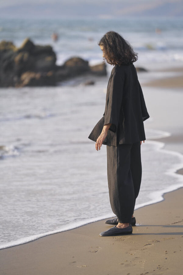 Inverted Pleat Linen Pant - Image 5