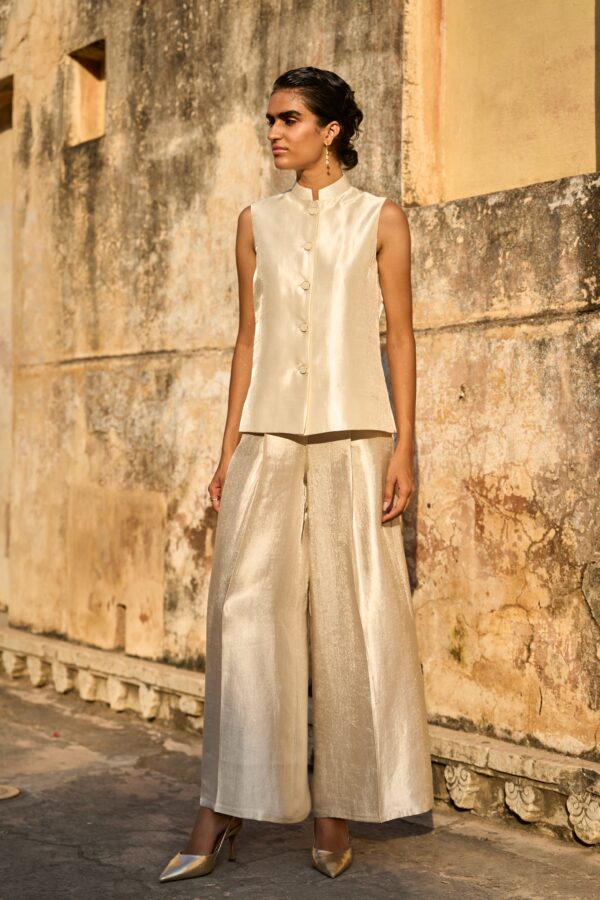 Ivory Brocade Waistcoat - Image 4
