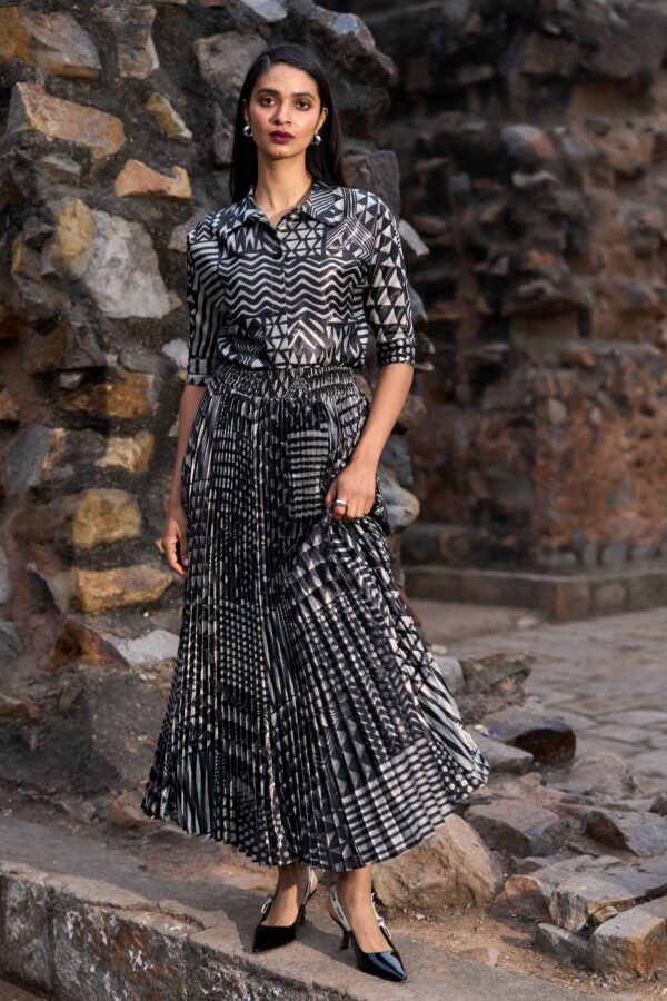 Tribal Shimmer and Pleated Skirt Set - Image 6