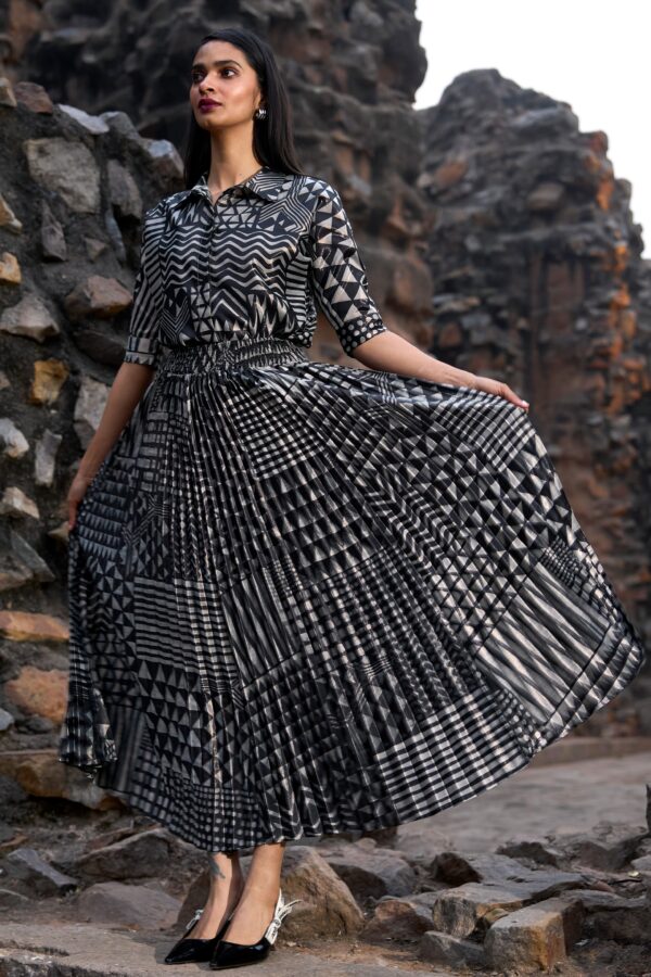 Tribal Shimmer and Pleated Skirt Set - Image 5