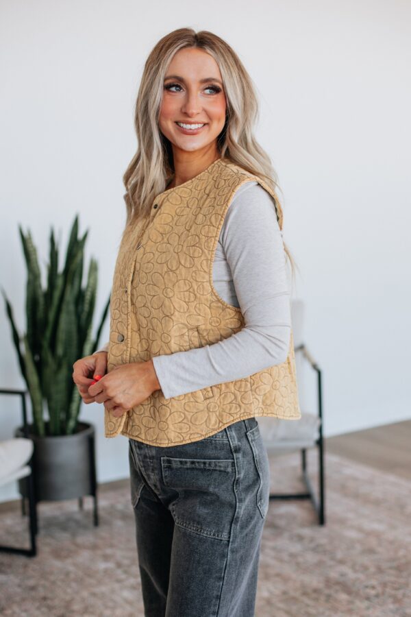 Capella Quilted Vest - Image 5