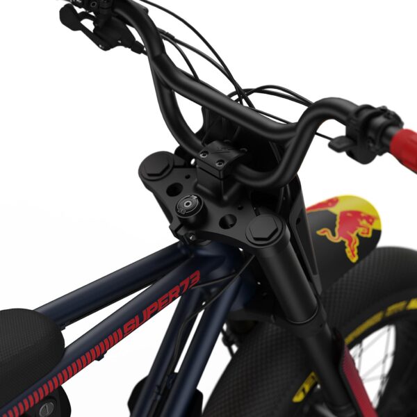 Oracle Red Bull Racing Z Adventure Series - Image 4