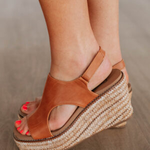 Sweet Direction Wedges - Cognac