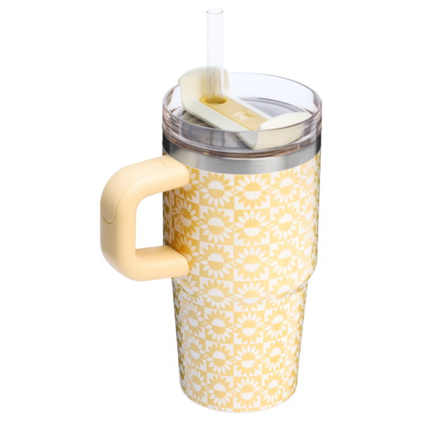 The Quencher H2.O FlowState™ Tumbler with Handle | 20 OZ - Image 14
