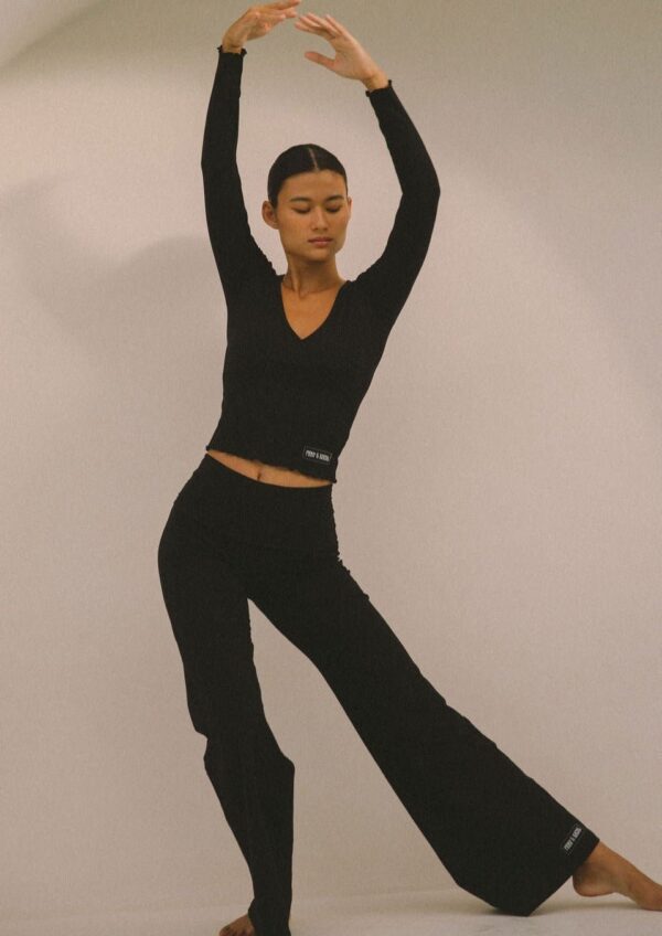 Full Length Yin Flare - Black - Image 3