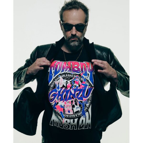 'MOSH ON' TOUR MERCH - BLACK - Image 2