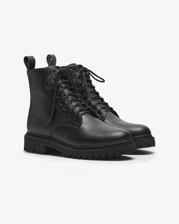 The Noskin Combat Boot in black - Image 2