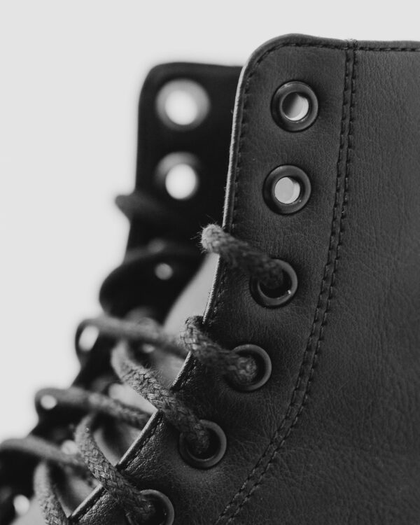 The Noskin Combat Boot in black - Image 7