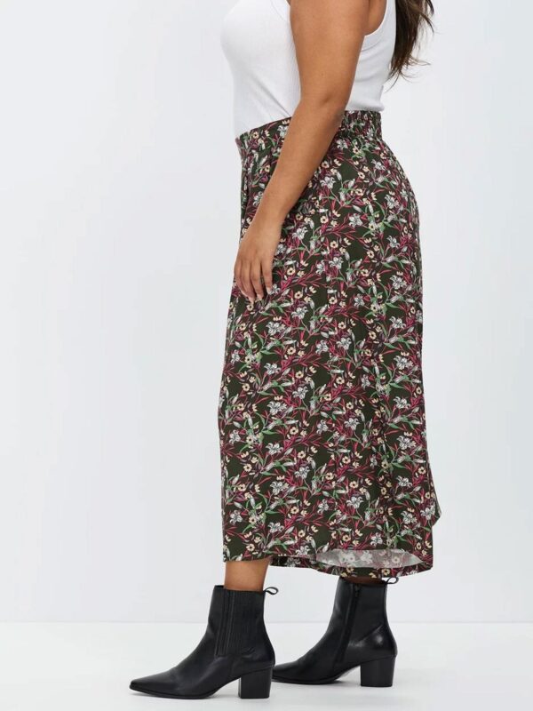 Wide Leg Cropped Chelsea Pant // Rokewood Print - Image 10